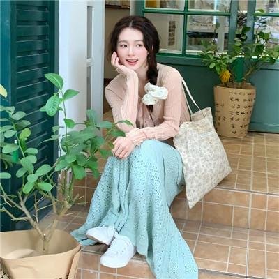 搬空家产，资本家小姐去海岛寻夫